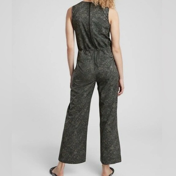 Athleta Women’s Jumpsuit Topanga Viper Black Gray Printed Sleeveless Size XS - Picture 2 of 10
